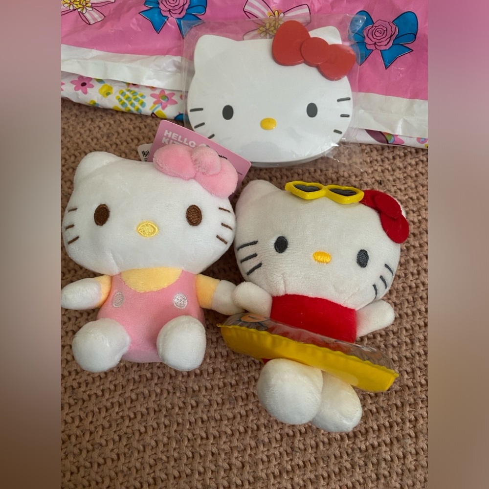 hello Kitty lot